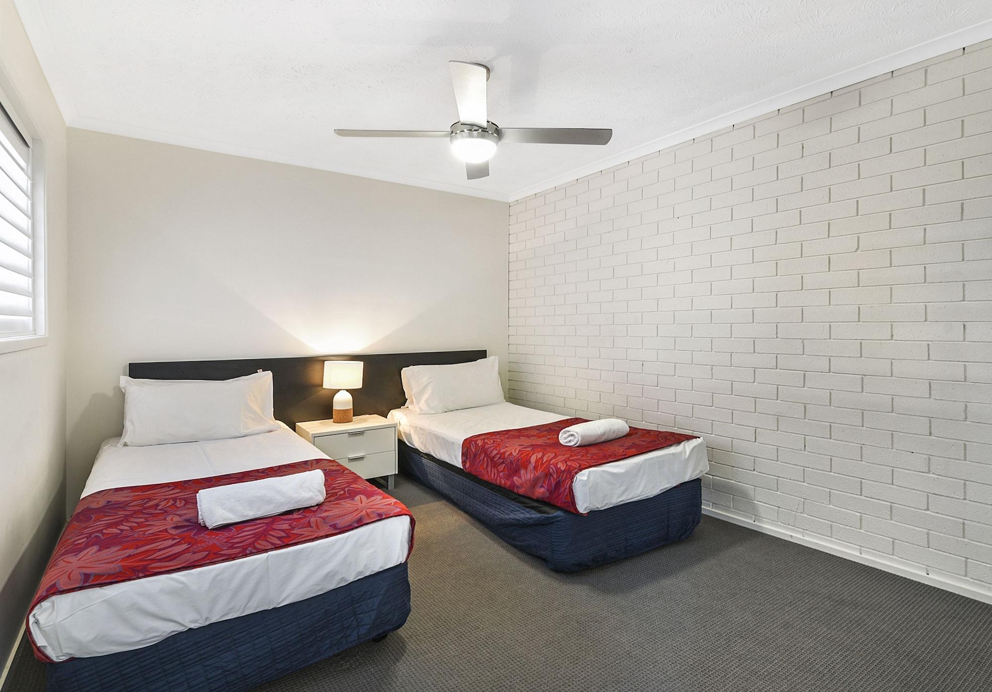 Broadbeach Travel Inn Apartments Gold Coast Exterior foto