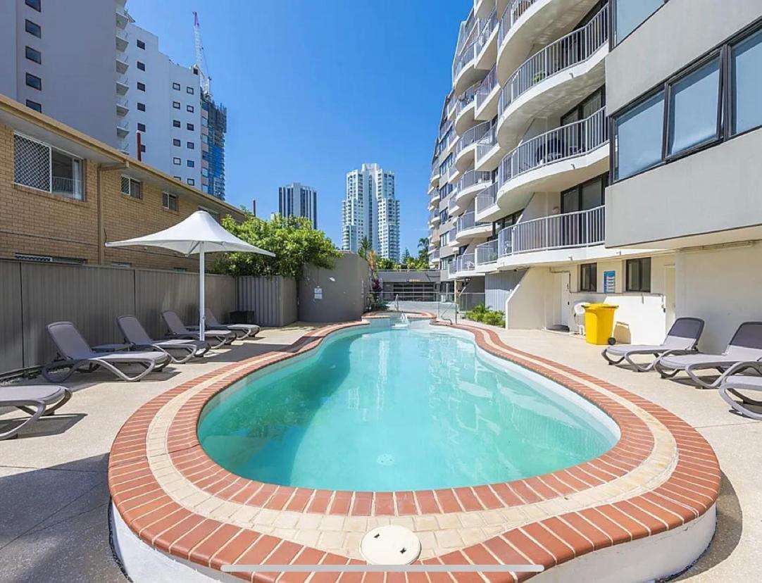 Broadbeach Travel Inn Apartments Gold Coast Exterior foto