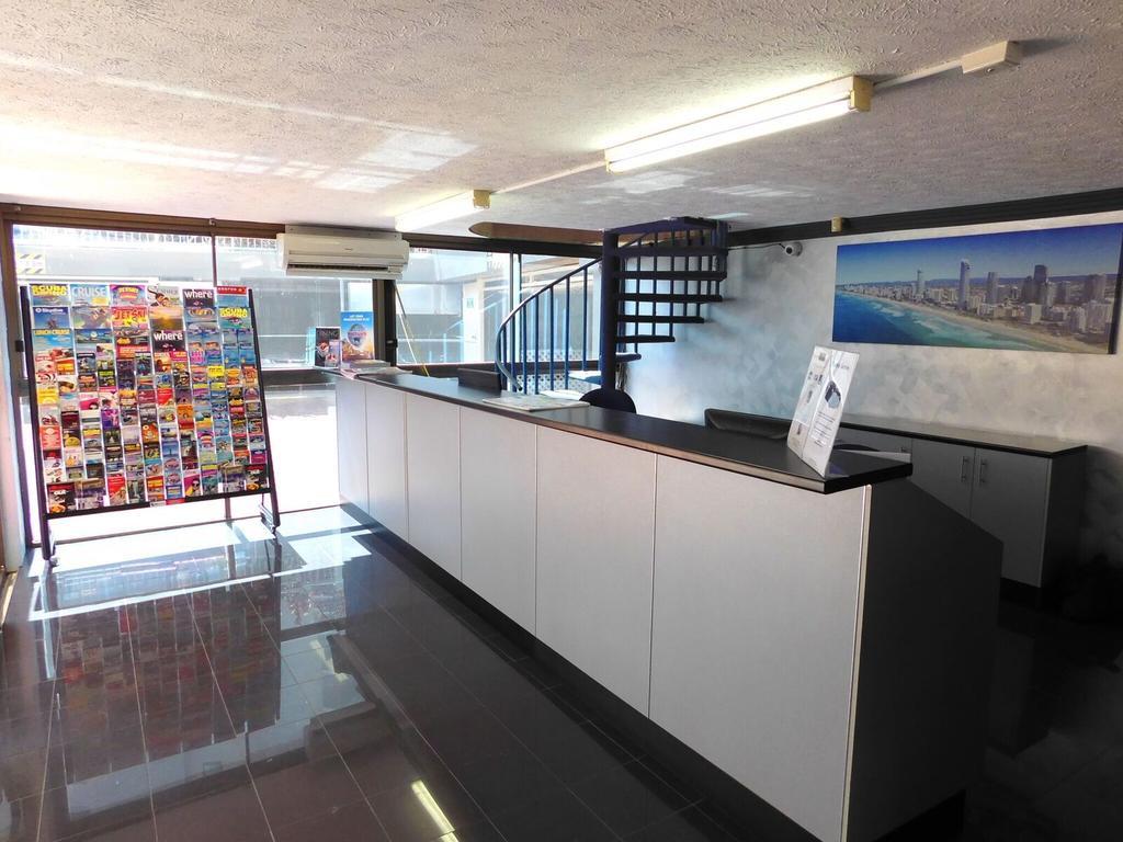 Broadbeach Travel Inn Apartments Gold Coast Exterior foto